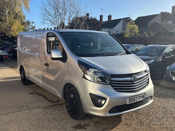 Vauxhall Vivaro feature image