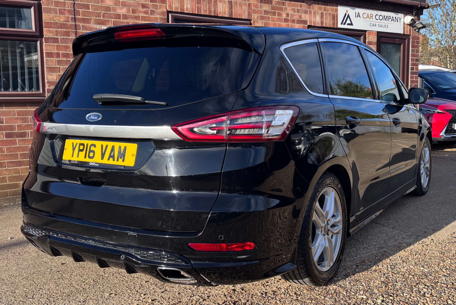 Used Ford S-Max 2016 for sale - 78152304: Photo 14