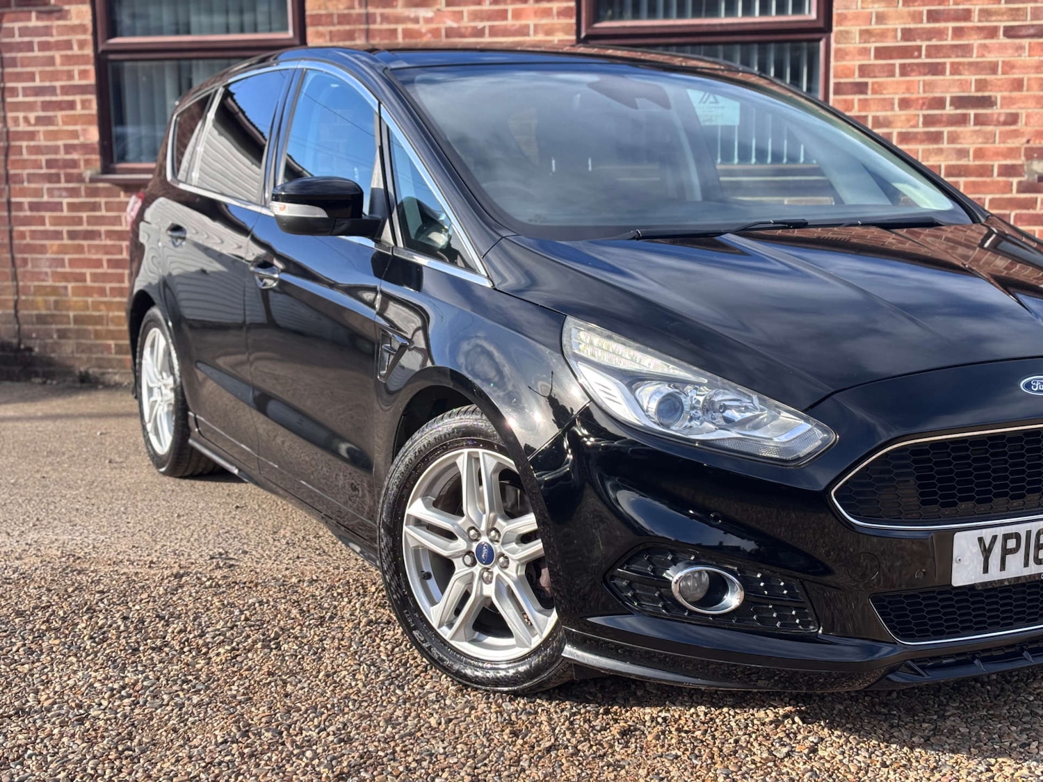 Used Ford S-Max 2016 for sale - 78152304: Photo 17