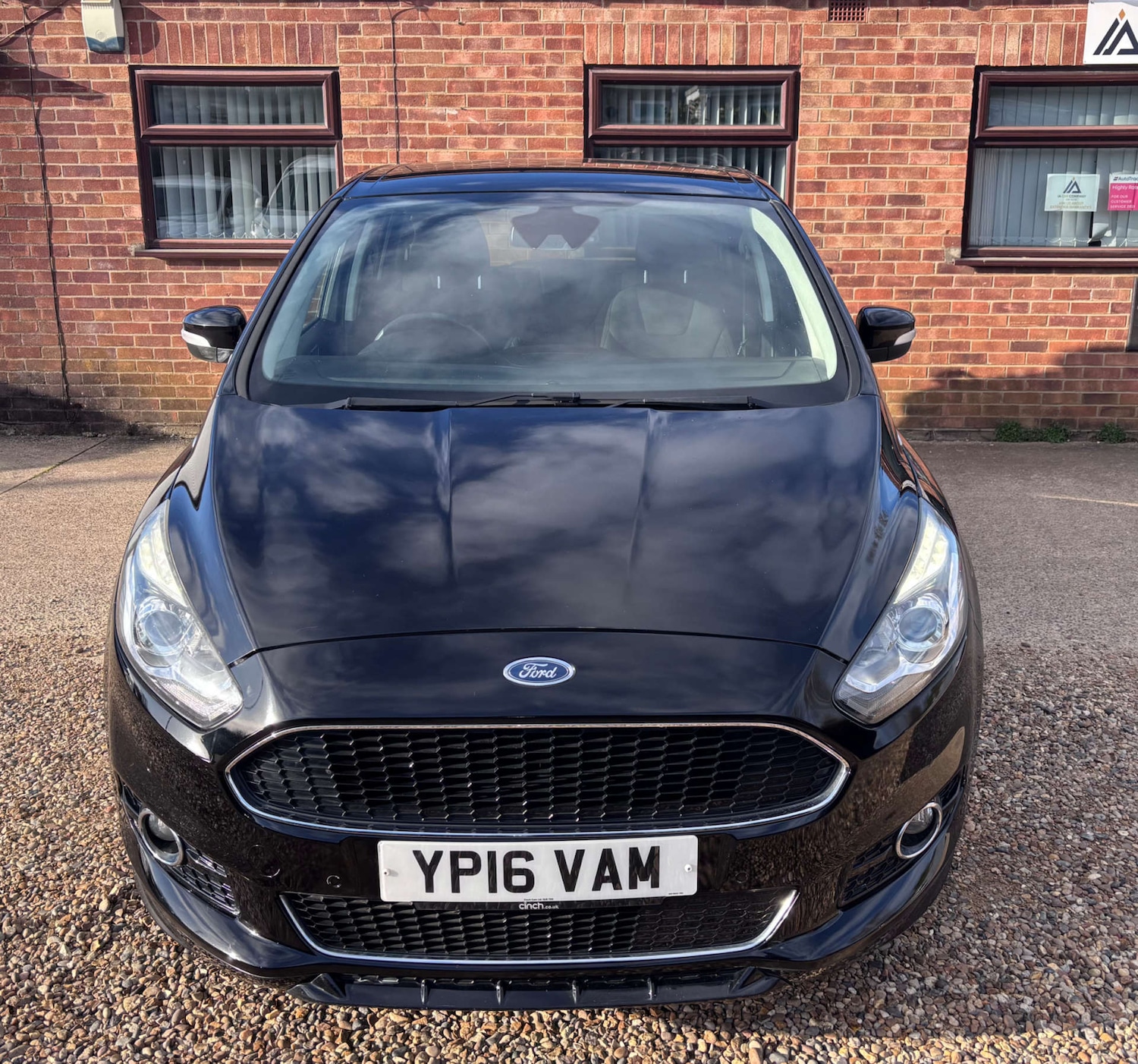 Used Ford S-Max 2016 for sale - 78152304: Photo 2