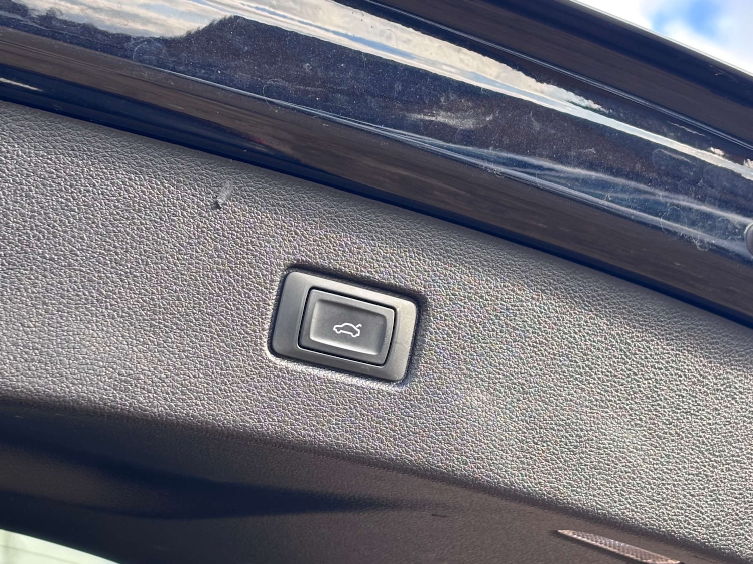 Used Audi Q7 2016 for sale - 77482404: Photo 25