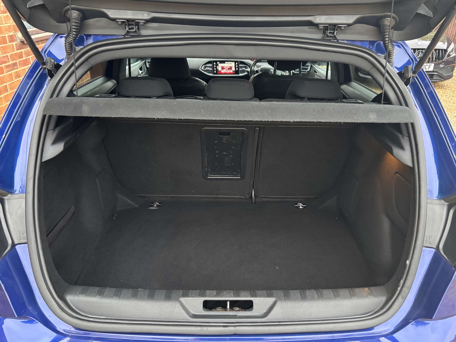 Used Peugeot 308 2016 for sale - 76681834: Photo 21