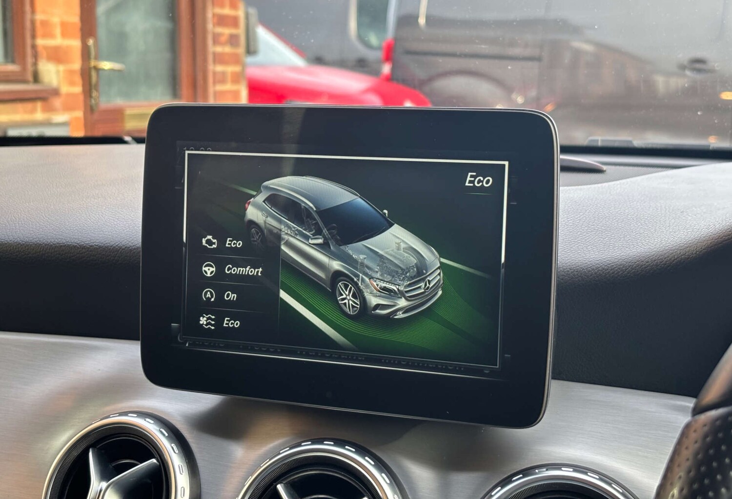 Used Mercedes-Benz GLA 2016 for sale - 77107215: Photo 48