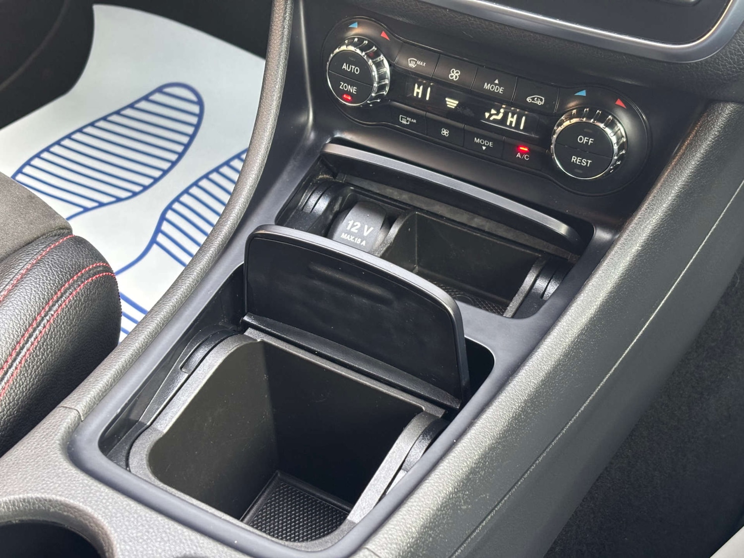 Used Mercedes-Benz GLA 2016 for sale - 77107215: Photo 52