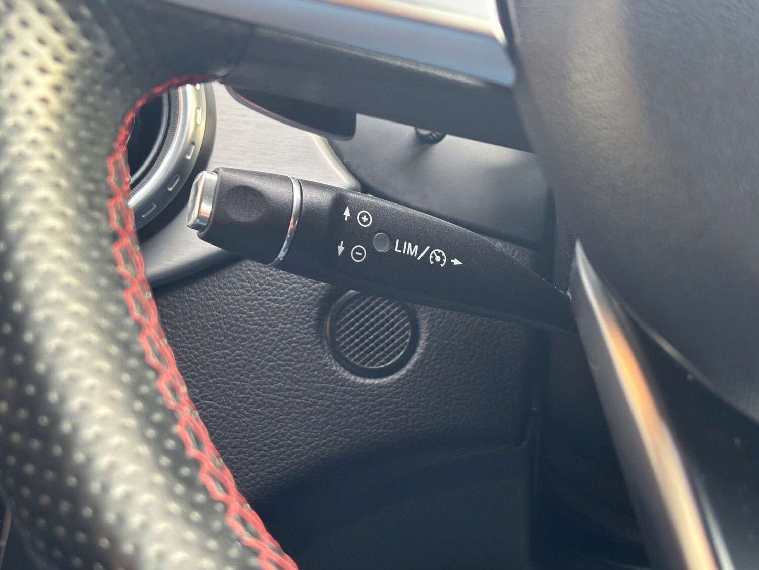 Used Mercedes-Benz GLA 2016 for sale - 77107215: Photo 57