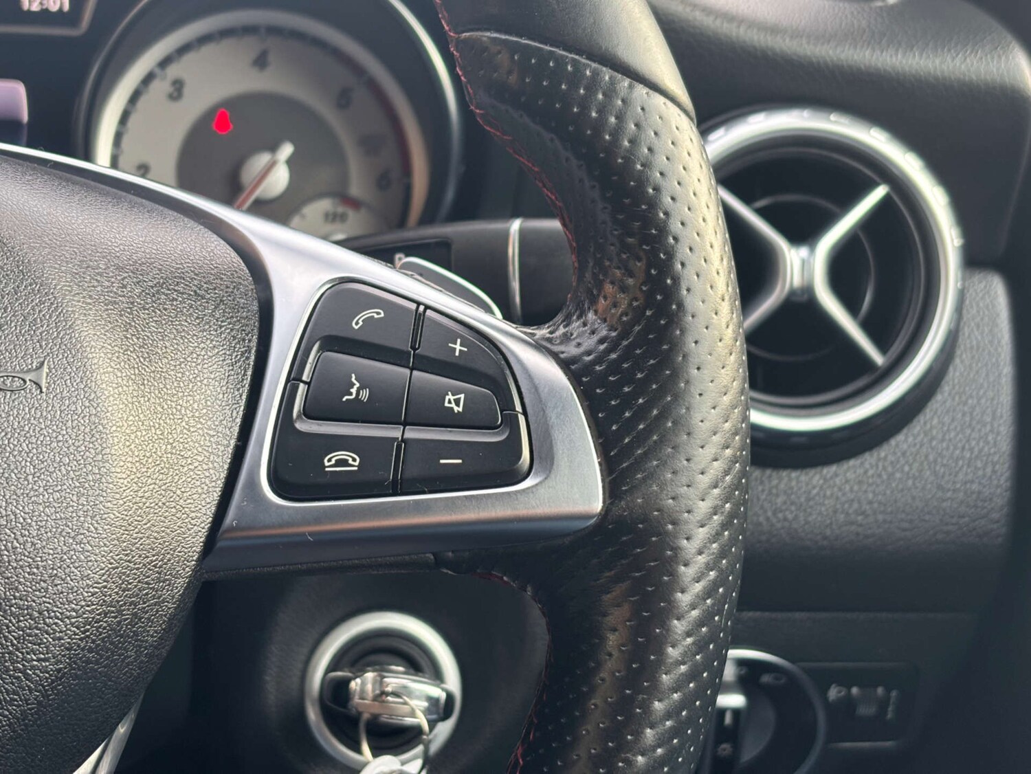 Used Mercedes-Benz GLA 2016 for sale - 77107215: Photo 60