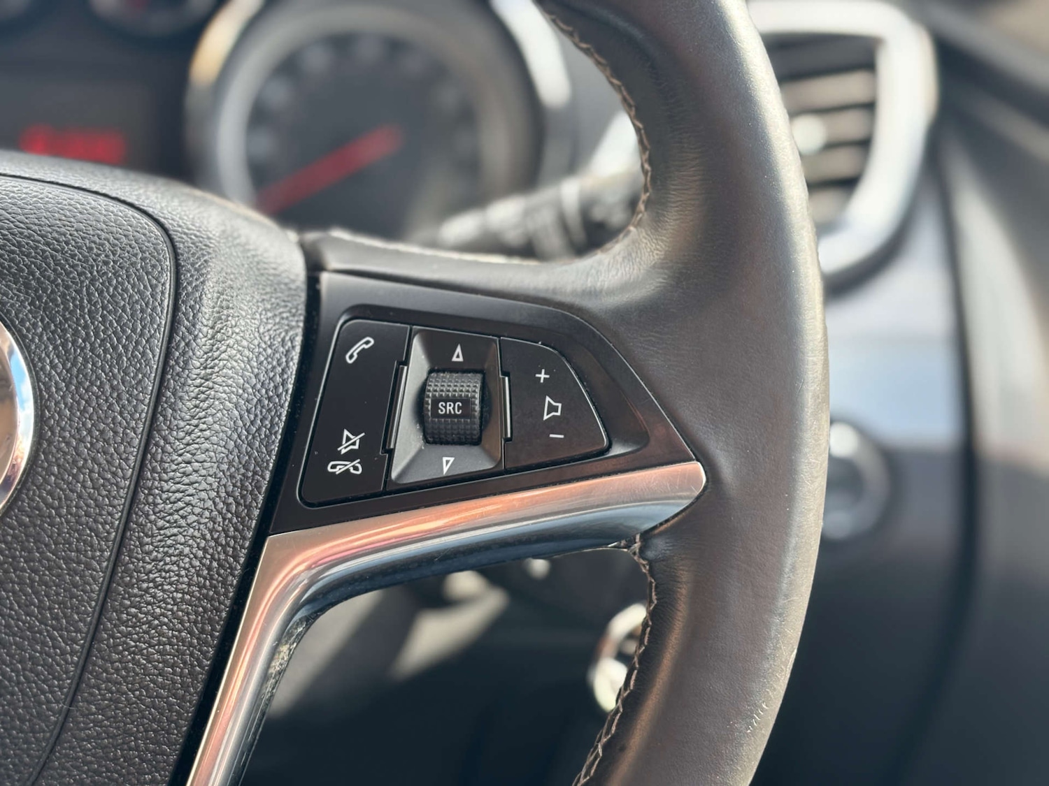 Used Vauxhall Mokka 2015 for sale - 76681844: Photo 54