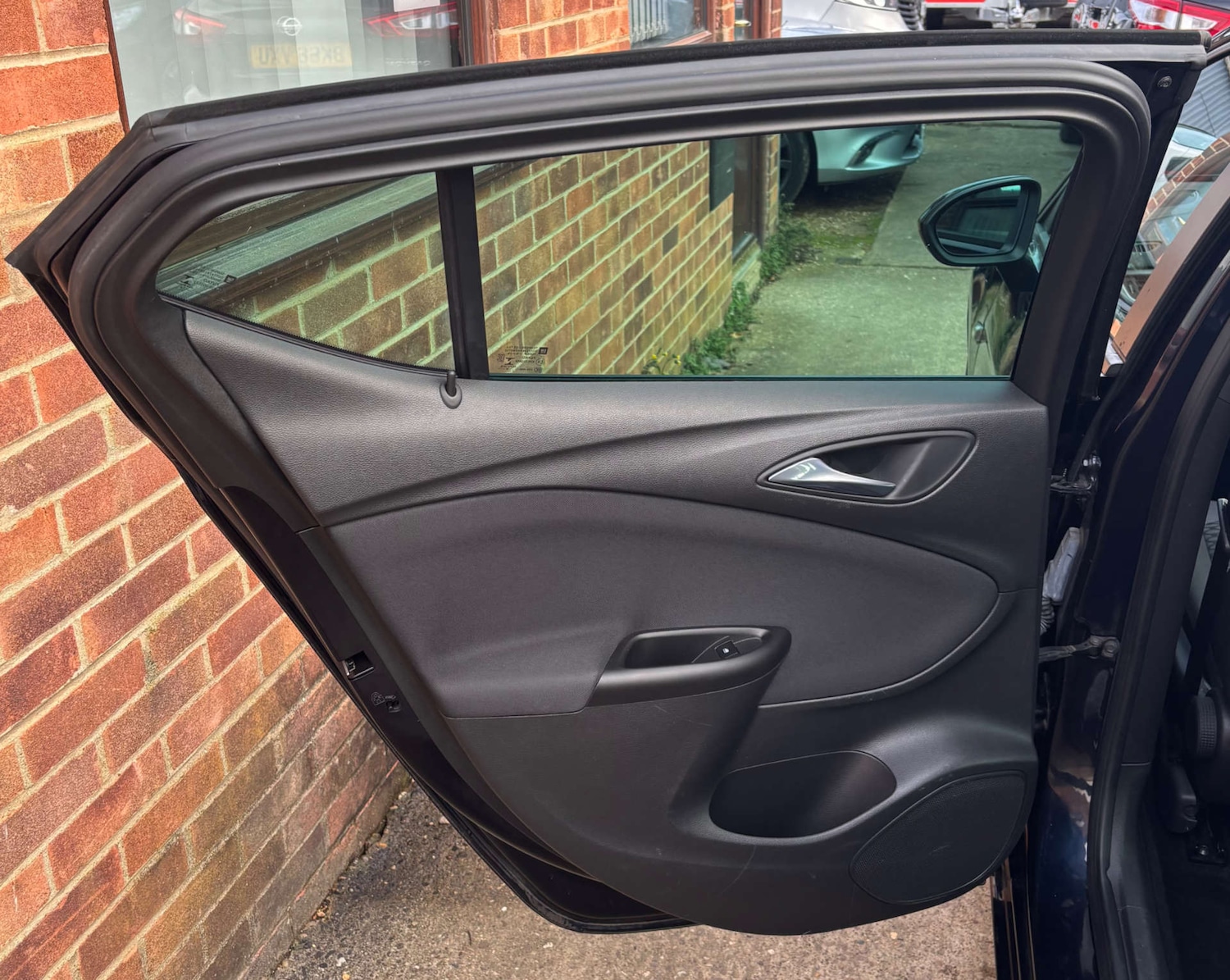 Used Vauxhall Astra 2018 for sale - 77065411: Photo 27