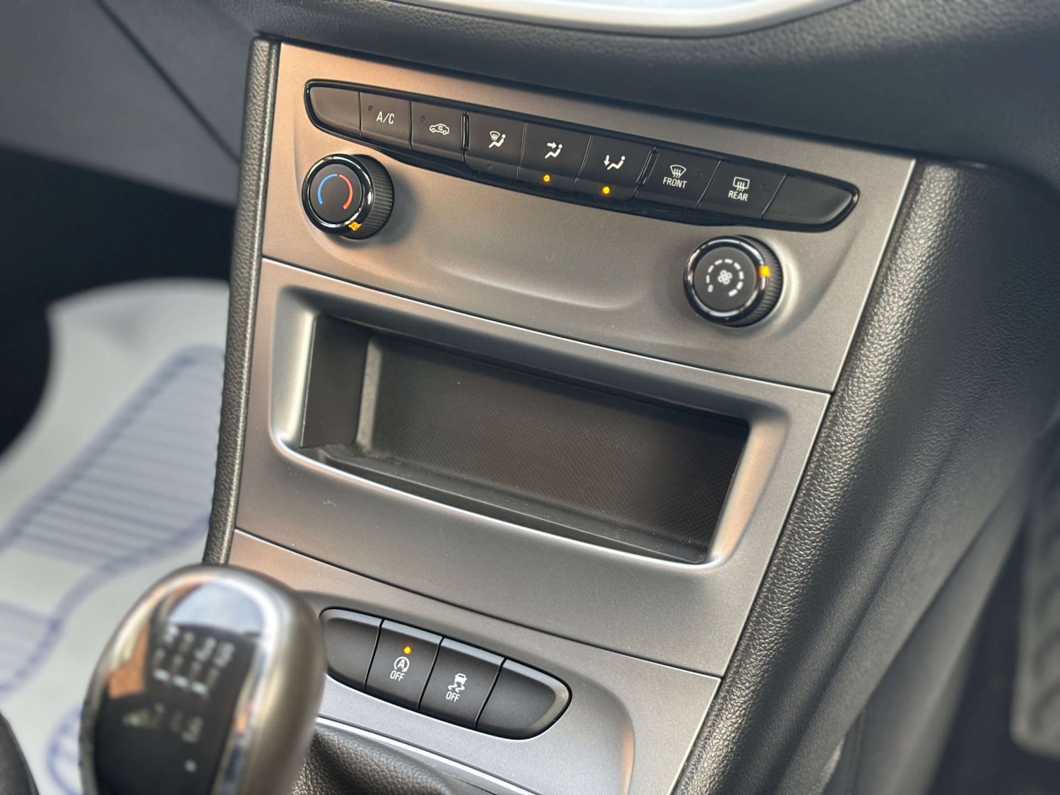 Used Vauxhall Astra 2018 for sale - 77065411: Photo 41