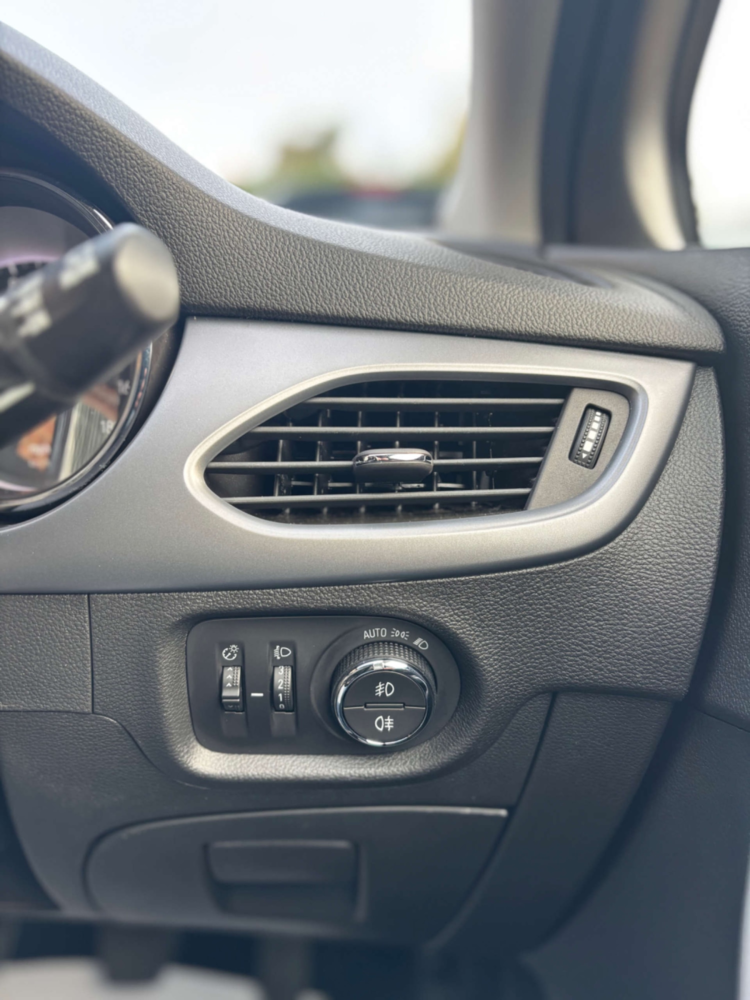 Used Vauxhall Astra 2018 for sale - 77065411: Photo 46