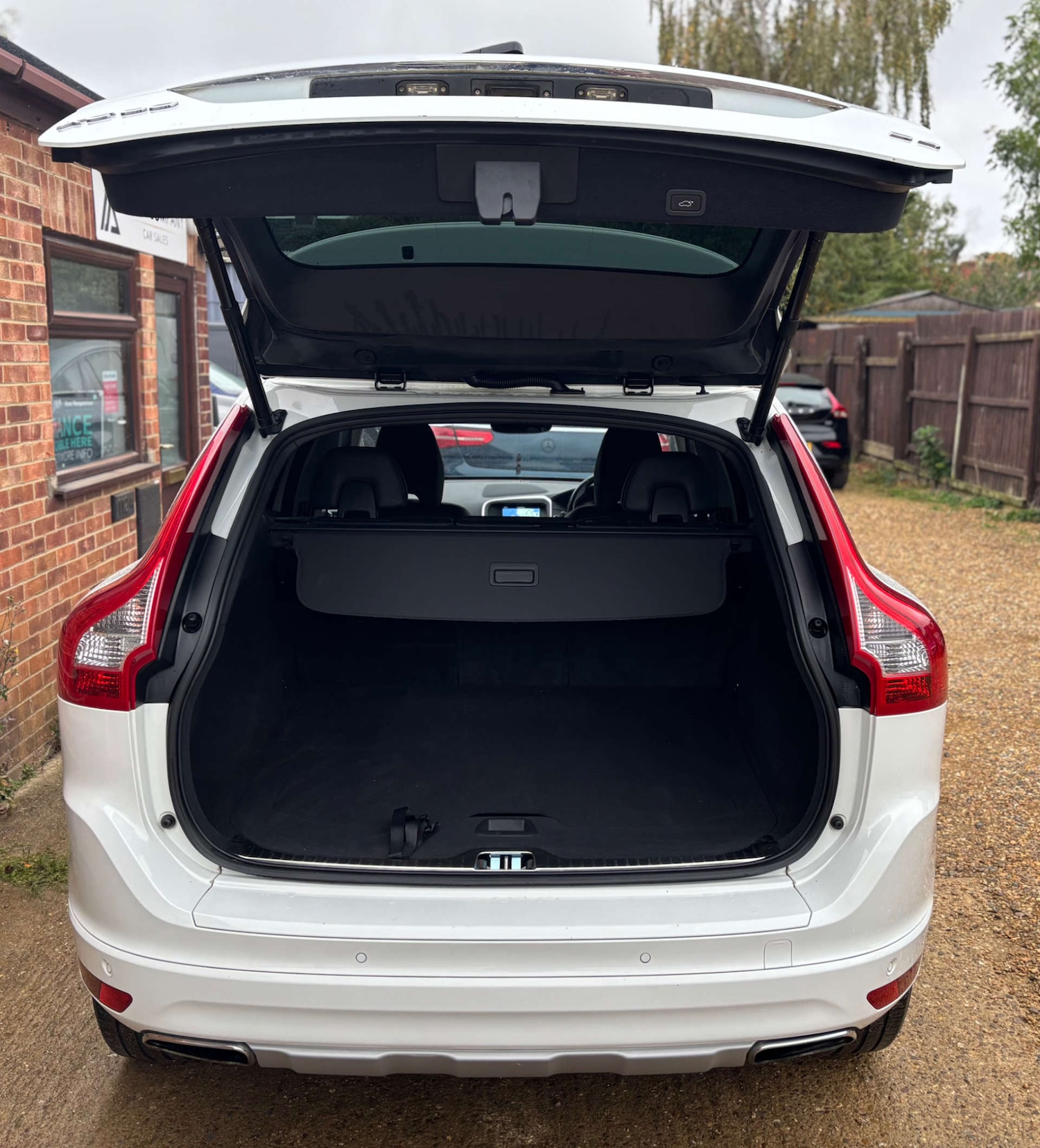 Used Volvo XC60 2016 for sale - 76681857: Photo 20