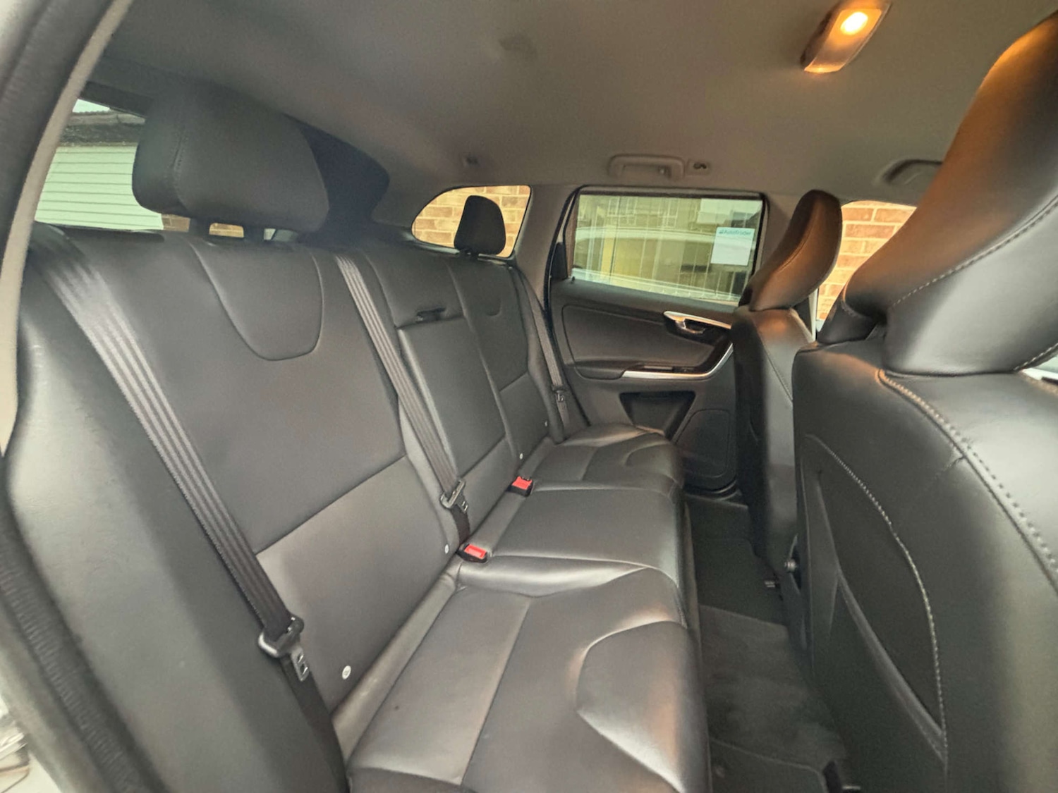 Used Volvo XC60 2016 for sale - 76681857: Photo 23