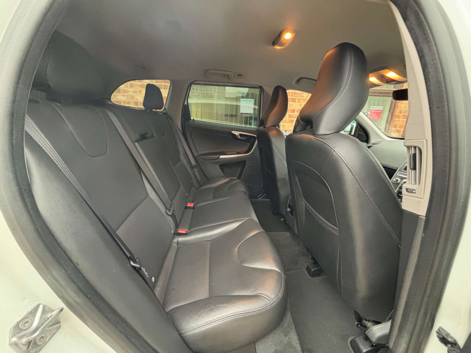 Used Volvo XC60 2016 for sale - 76681857: Photo 25