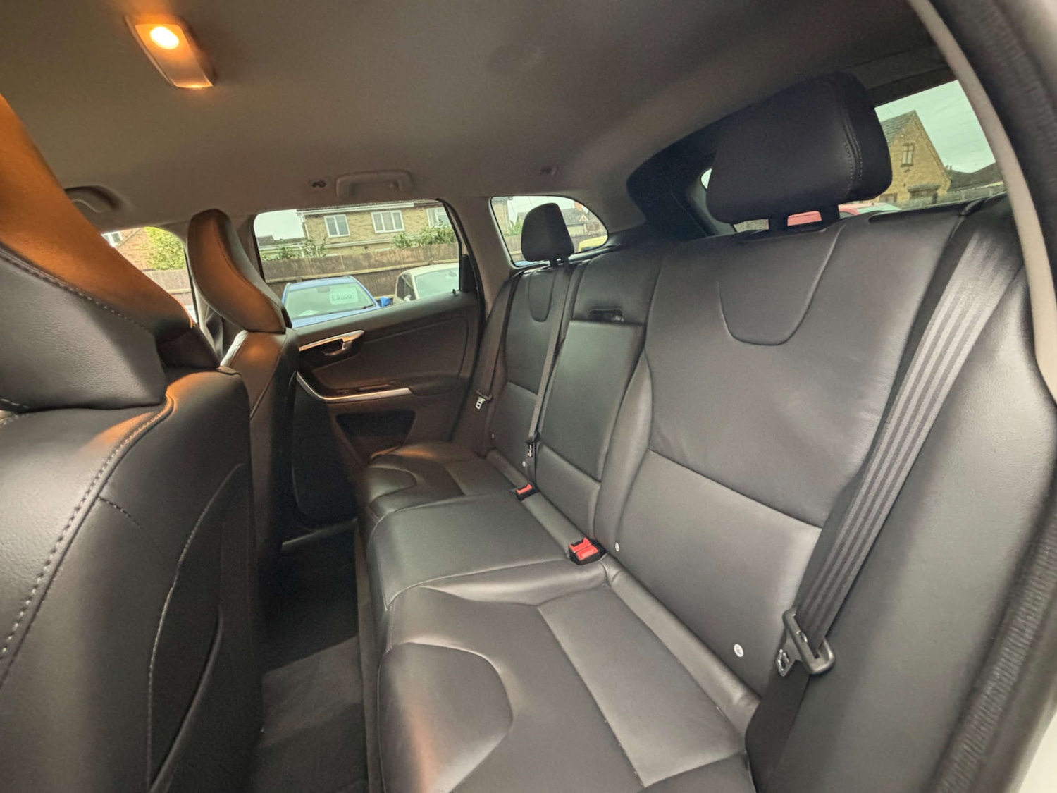 Used Volvo XC60 2016 for sale - 76681857: Photo 27