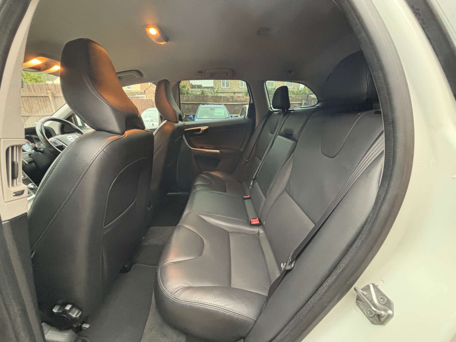 Used Volvo XC60 2016 for sale - 76681857: Photo 29