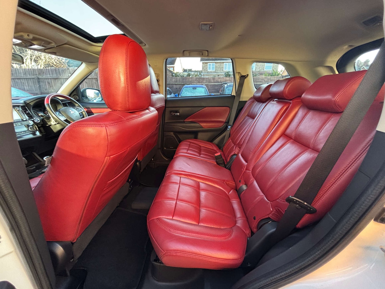 Used Mitsubishi Outlander 2015 for sale - 77406072: Photo 32