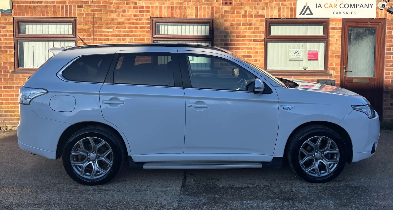 Used Mitsubishi Outlander 2015 for sale - 77406072: Photo 9