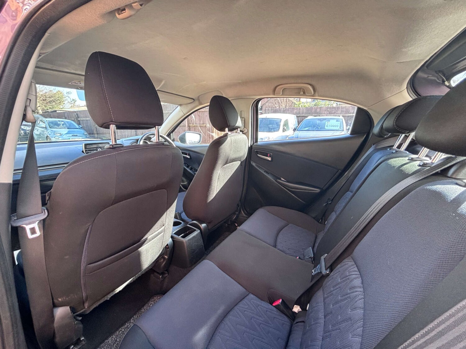 Used Mazda Mazda2 2016 for sale - 77847498: Photo 25