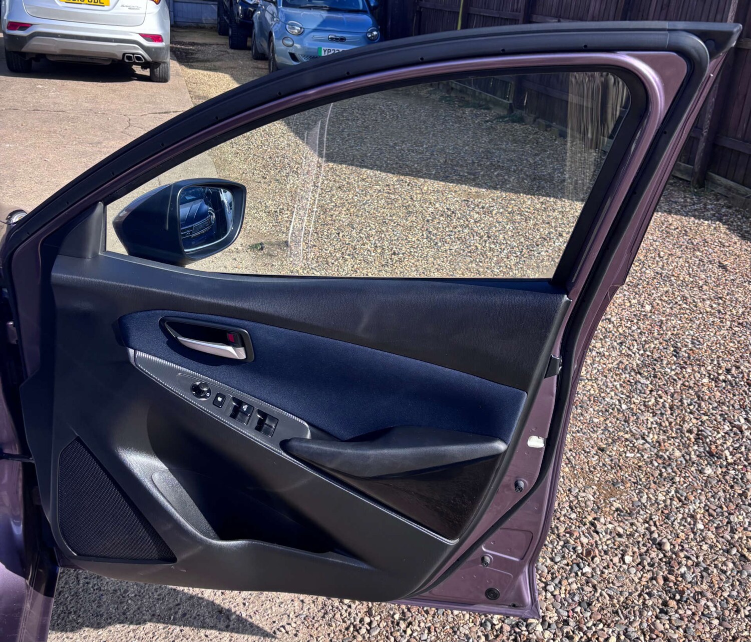 Used Mazda Mazda2 2016 for sale - 77847498: Photo 36