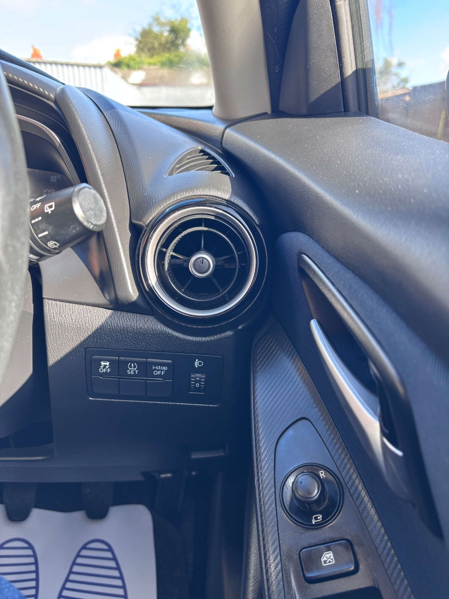 Used Mazda Mazda2 2016 for sale - 77847498: Photo 49