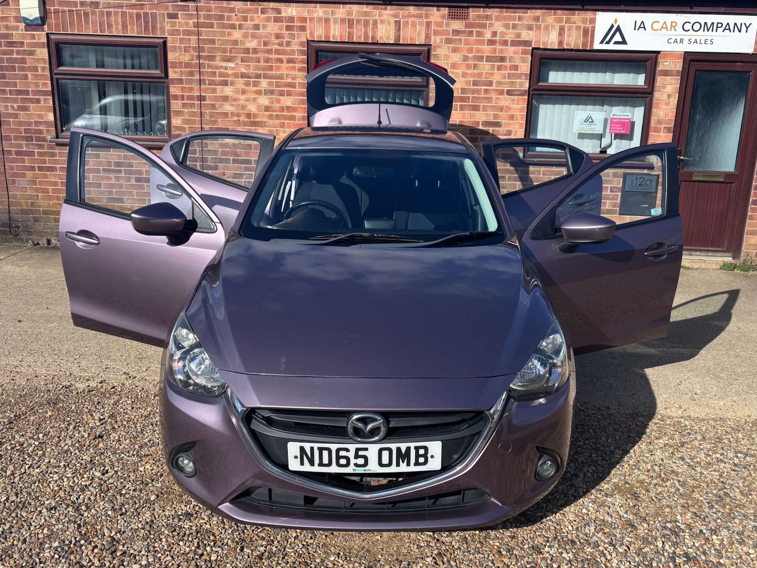 Used Mazda Mazda2 2016 for sale - 77847498: Photo 9