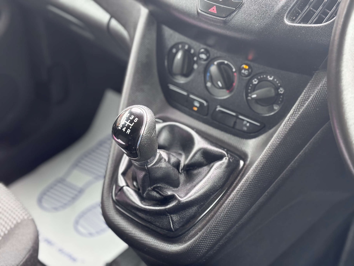 Used Ford Transit Connect 2018 for sale - 77905920: Photo 30