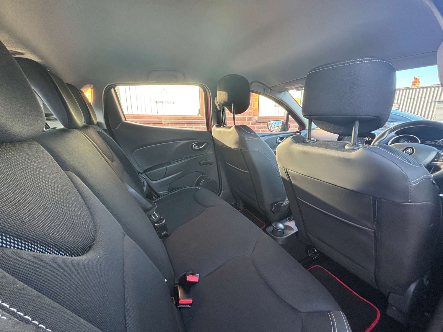 Used Renault Clio 2016 for sale - 77094966: Photo 21