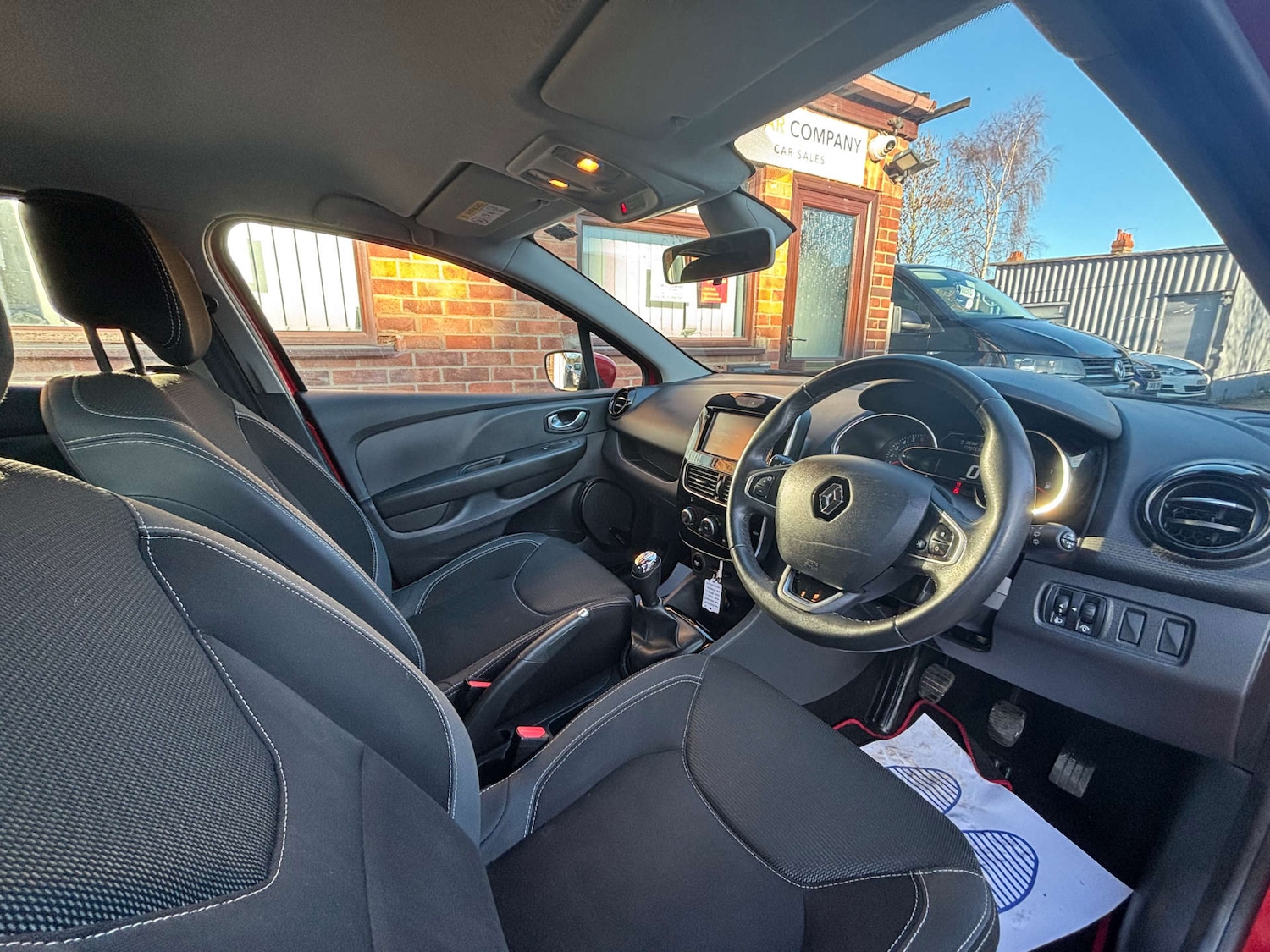 Used Renault Clio 2016 for sale - 77094966: Photo 35