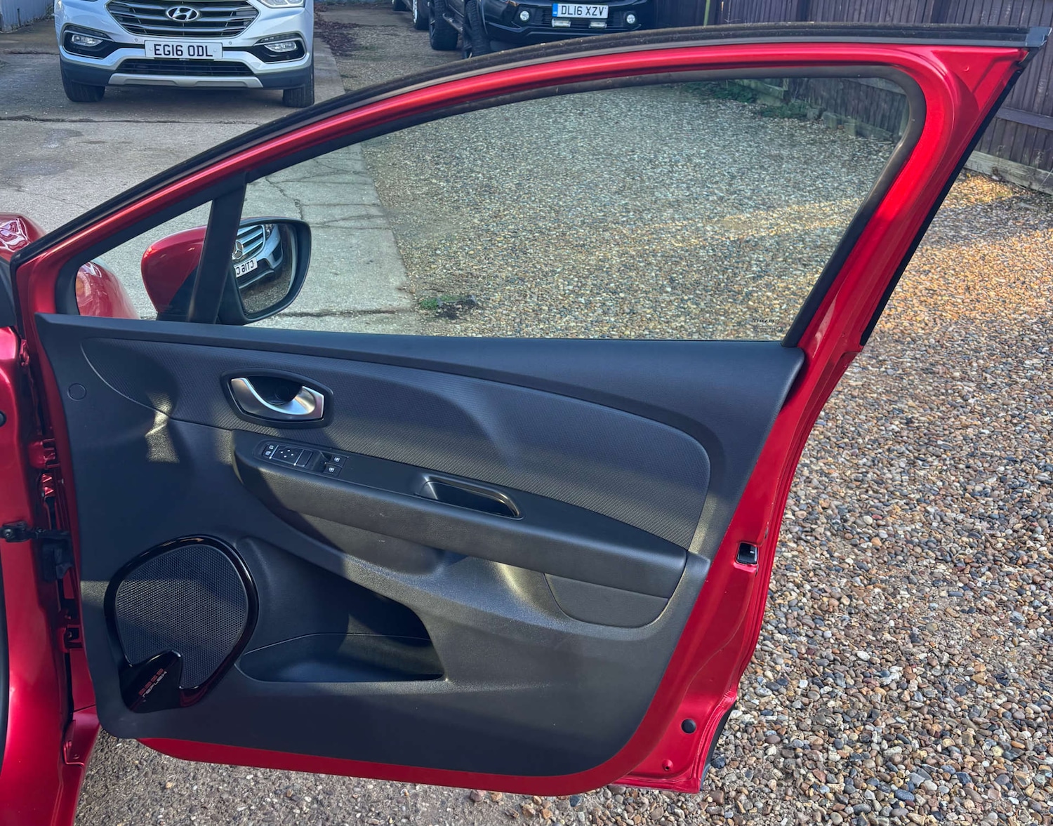 Used Renault Clio 2016 for sale - 77094966: Photo 37