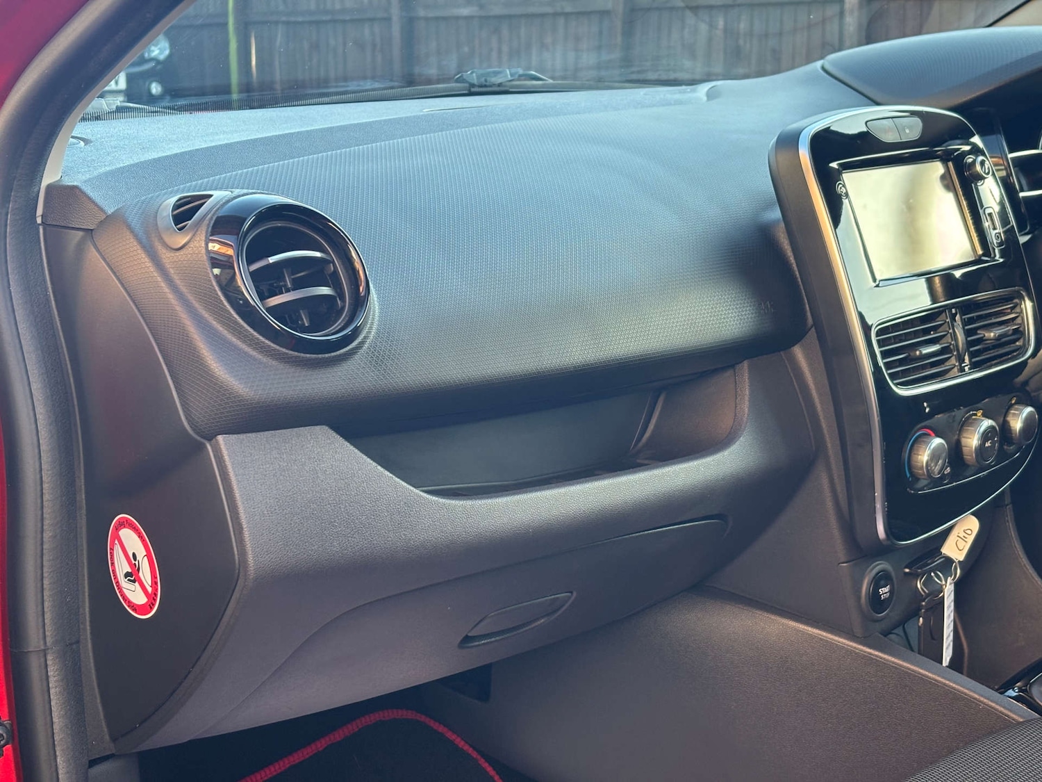 Used Renault Clio 2016 for sale - 77094966: Photo 38