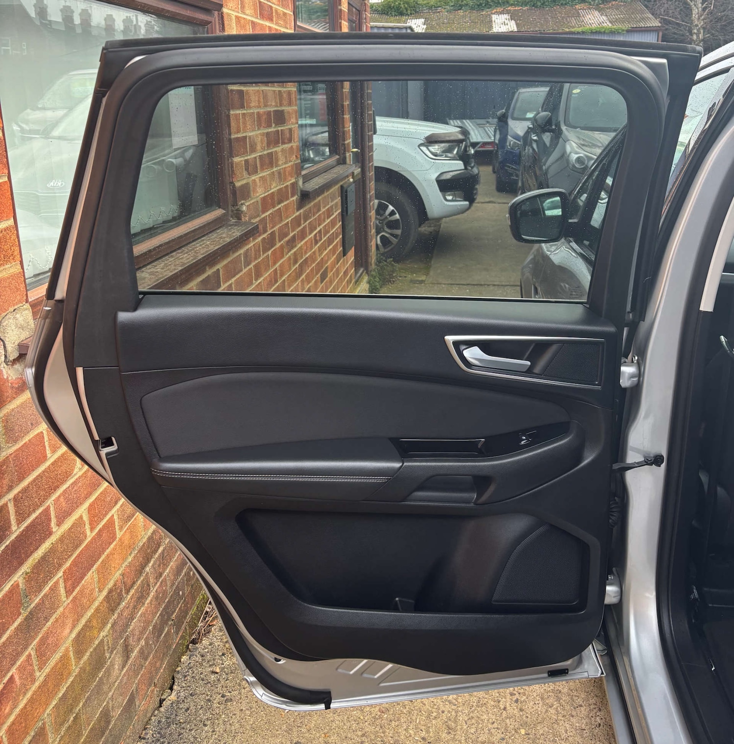 Used Ford S-Max 2018 for sale - 76961807: Photo 30