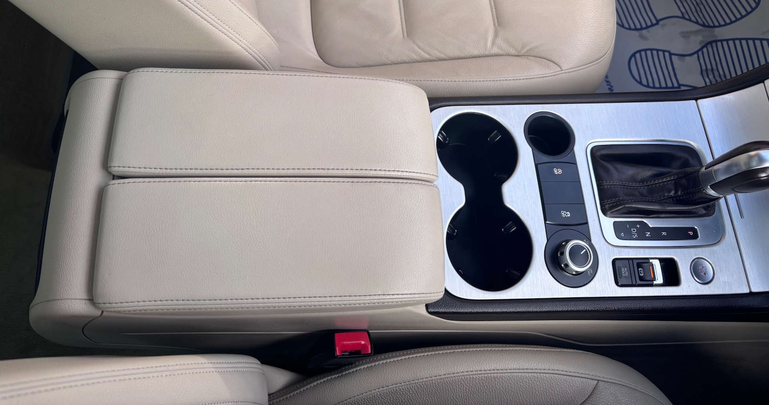 Used Volkswagen Touareg 2014 for sale - 77236262: Photo 52