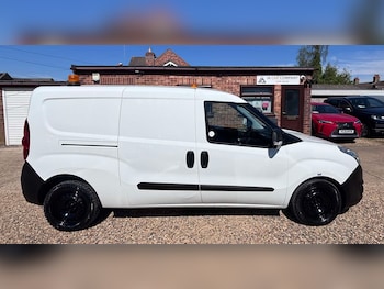 Used Vauxhall Combo 2015 for sale - 78606706: Photo