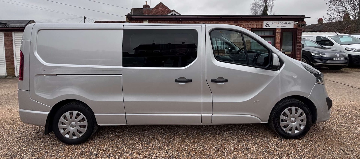 Used Vauxhall Vivaro 2016 for sale - 77790755: Photo 2