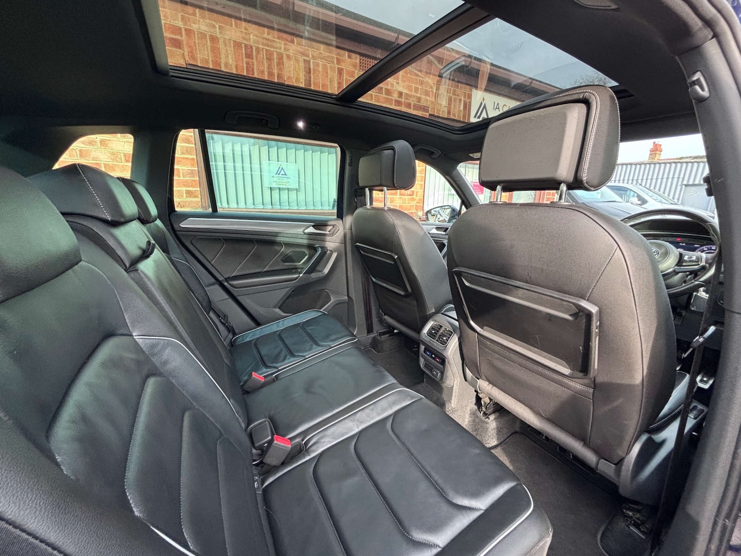 Used Volkswagen Tiguan 2017 for sale - 77198043: Photo 25