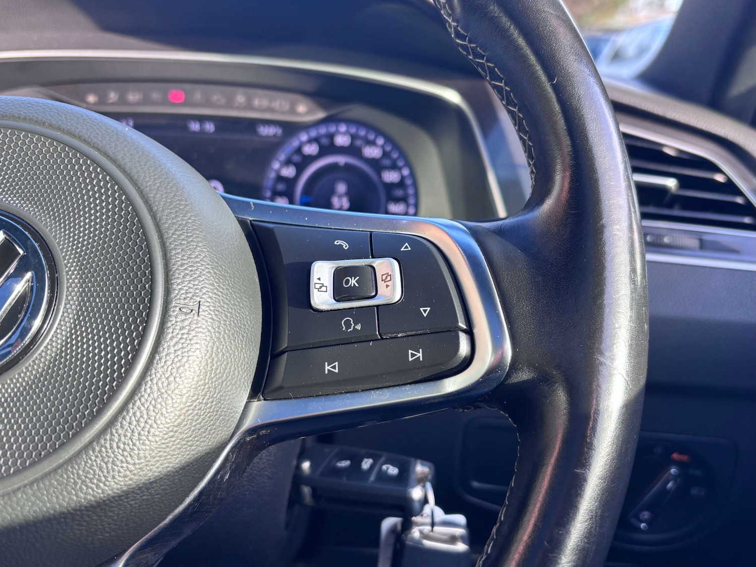 Used Volkswagen Tiguan 2017 for sale - 77198043: Photo 55