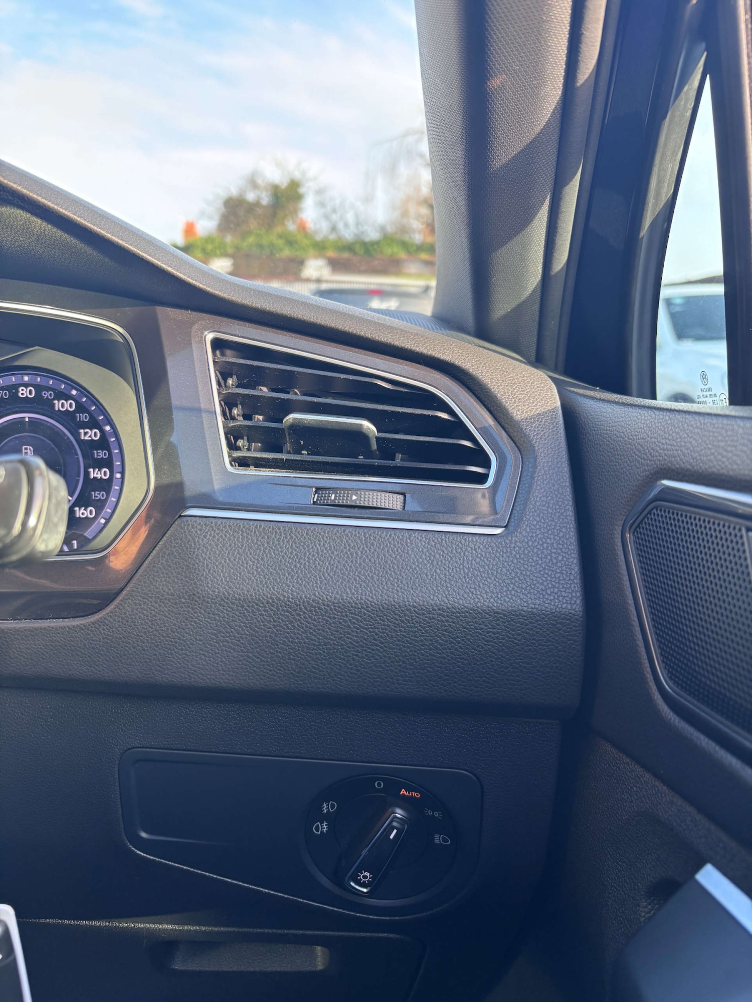 Used Volkswagen Tiguan 2017 for sale - 77198043: Photo 57