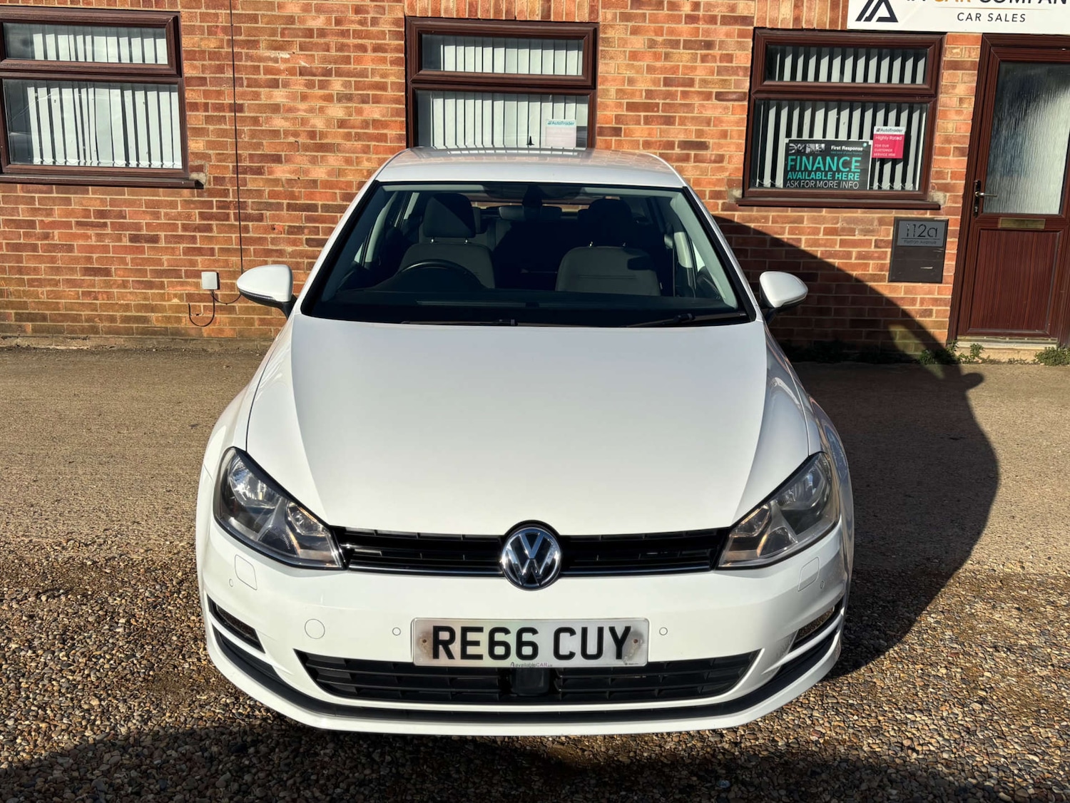 Used Volkswagen Golf 2016 for sale - 76681838: Photo 2