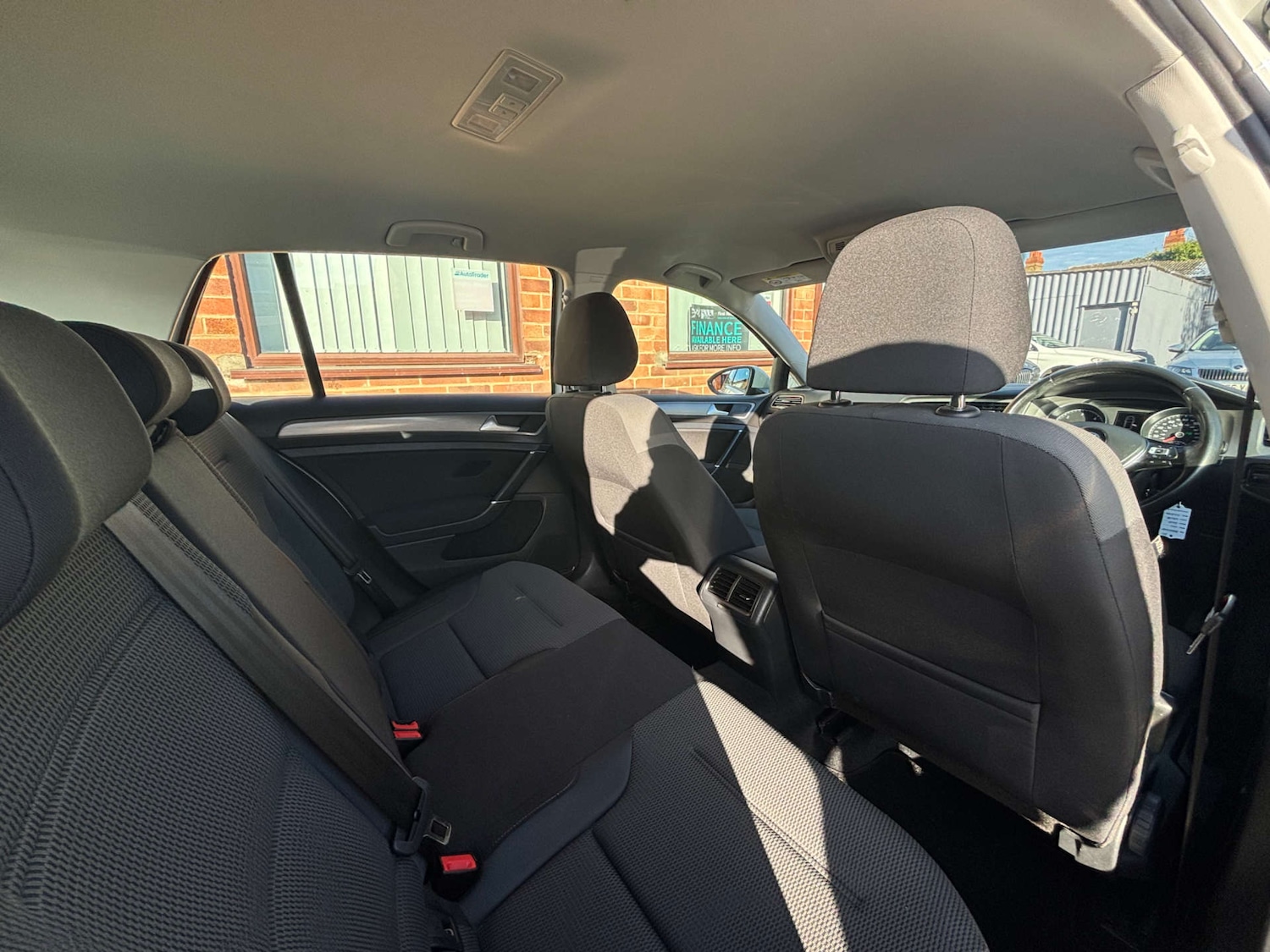 Used Volkswagen Golf 2016 for sale - 76681838: Photo 24