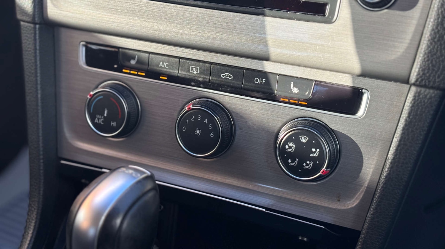 Used Volkswagen Golf 2016 for sale - 76681838: Photo 45