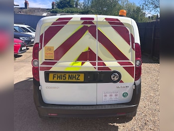 Used Vauxhall Combo 2015 for sale - 78411549: Photo