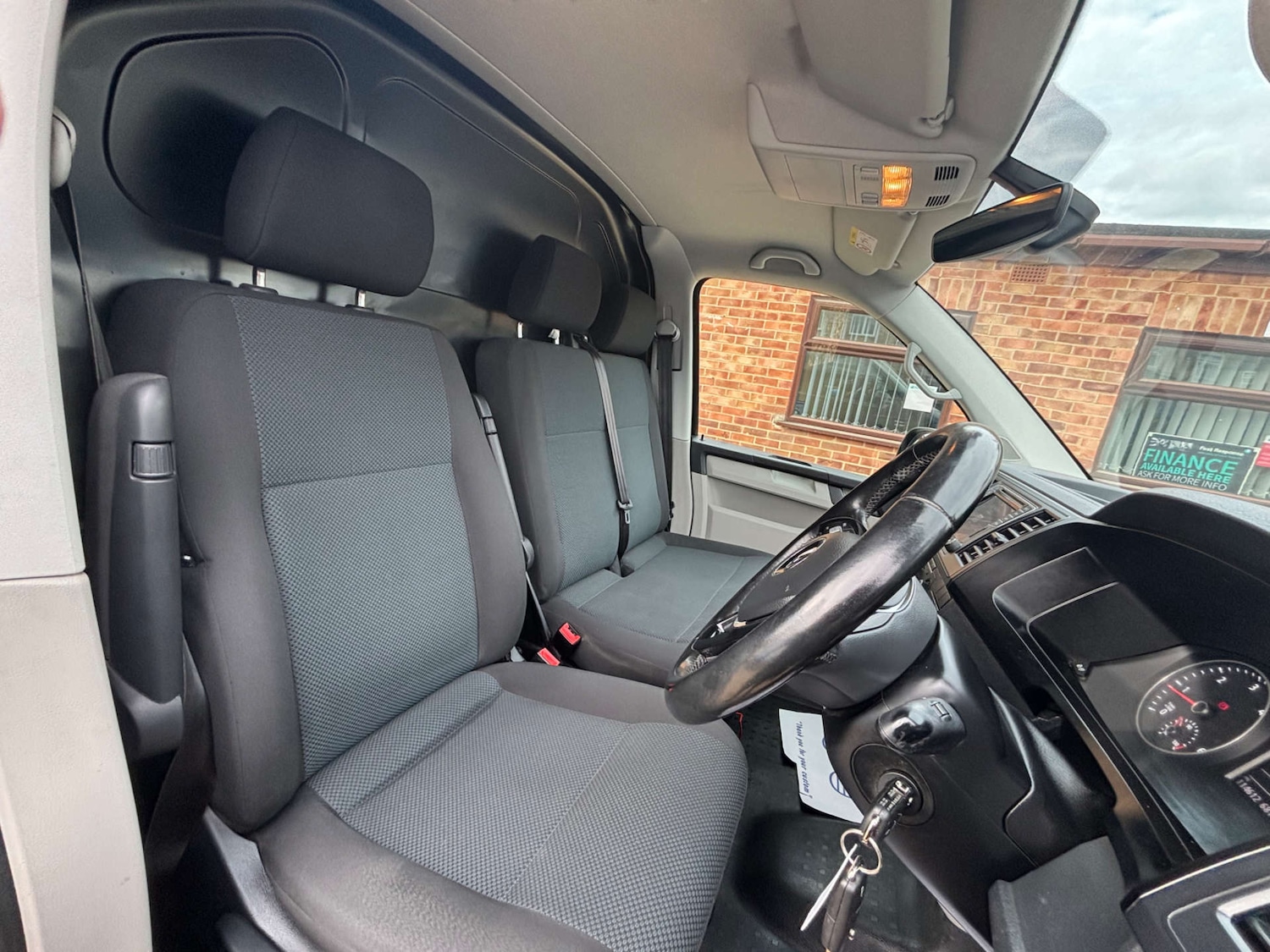 Used Volkswagen Transporter 2017 for sale - 77313708: Photo 19