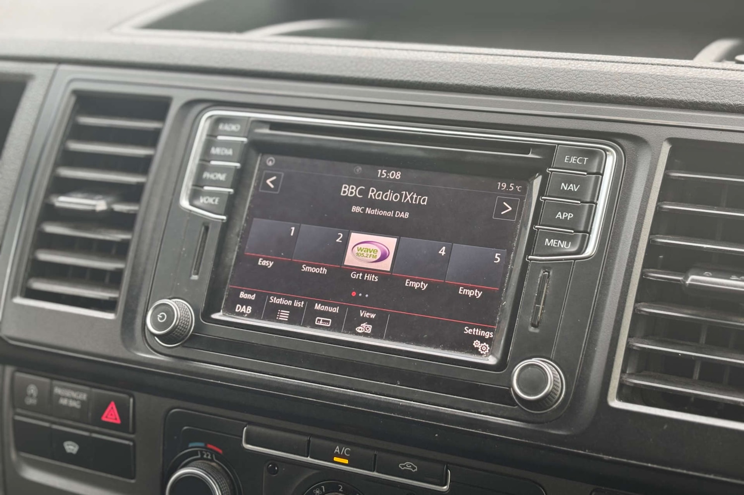 Used Volkswagen Transporter 2017 for sale - 77313708: Photo 28