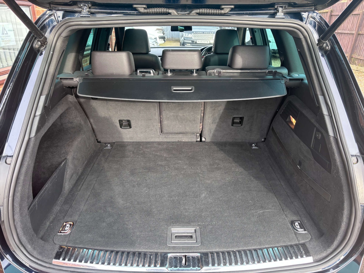 Used Volkswagen Touareg 2014 for sale - 77881401: Photo 21