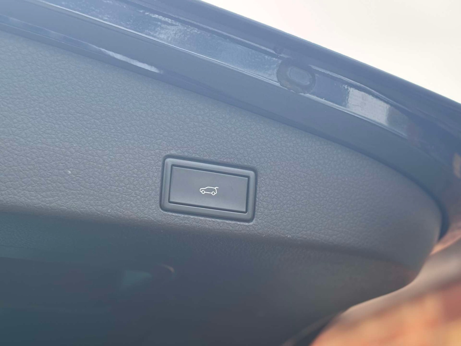 Used Volkswagen Touareg 2014 for sale - 77881401: Photo 22