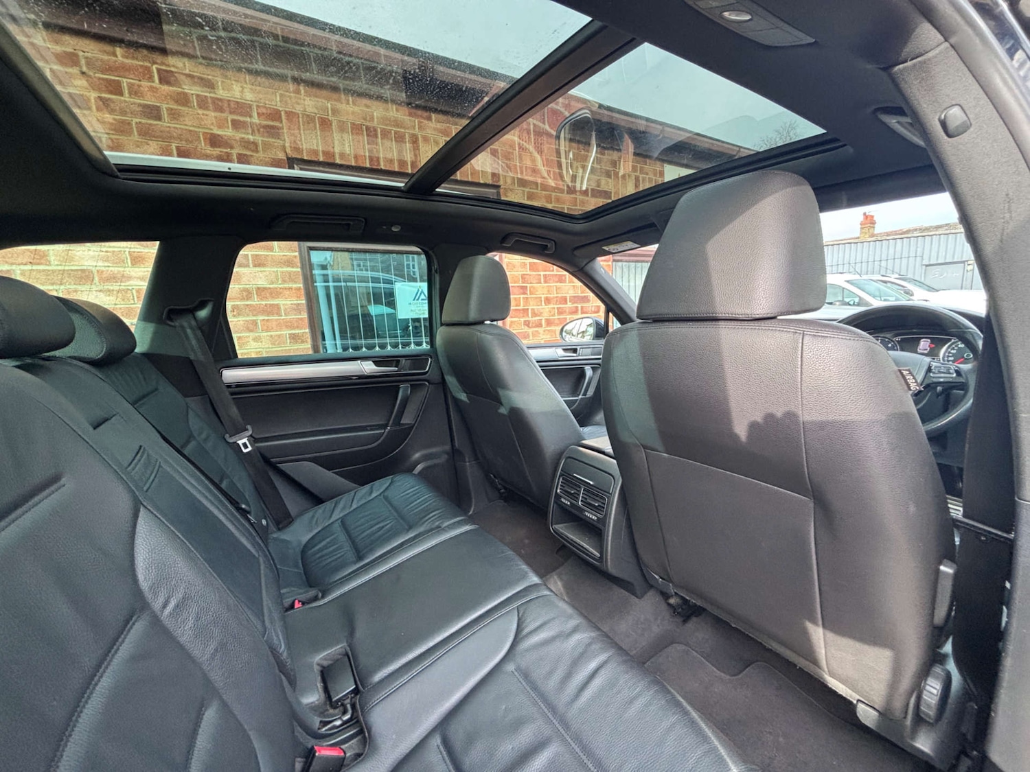 Used Volkswagen Touareg 2014 for sale - 77881401: Photo 26