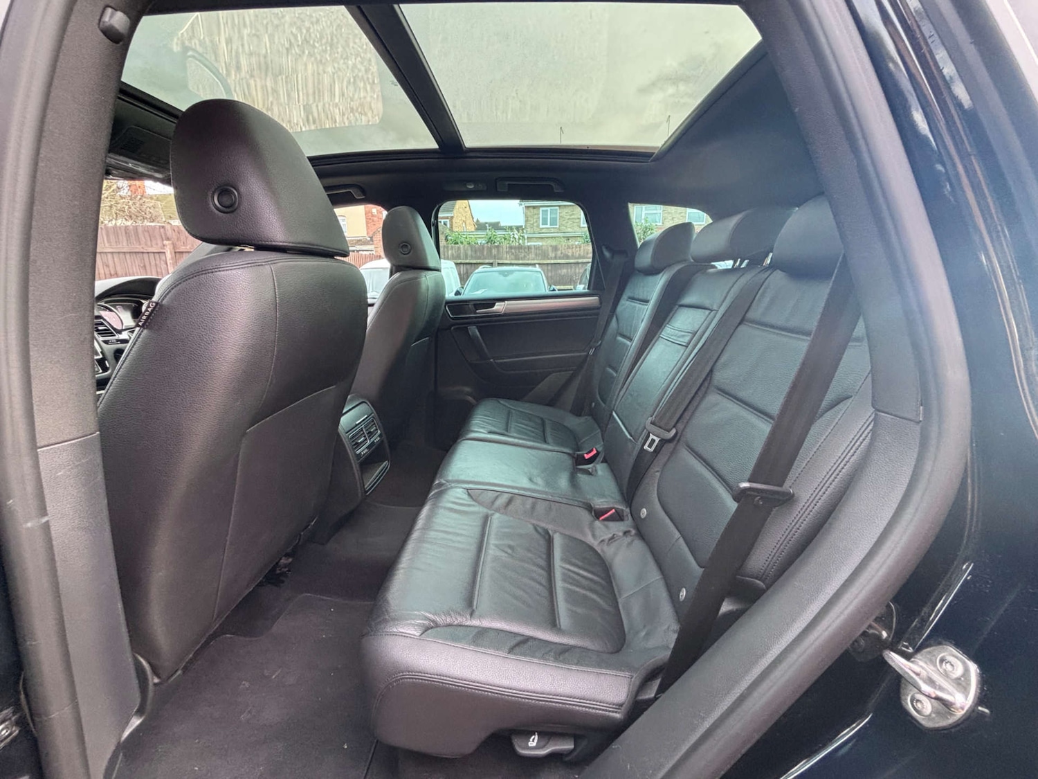 Used Volkswagen Touareg 2014 for sale - 77881401: Photo 30