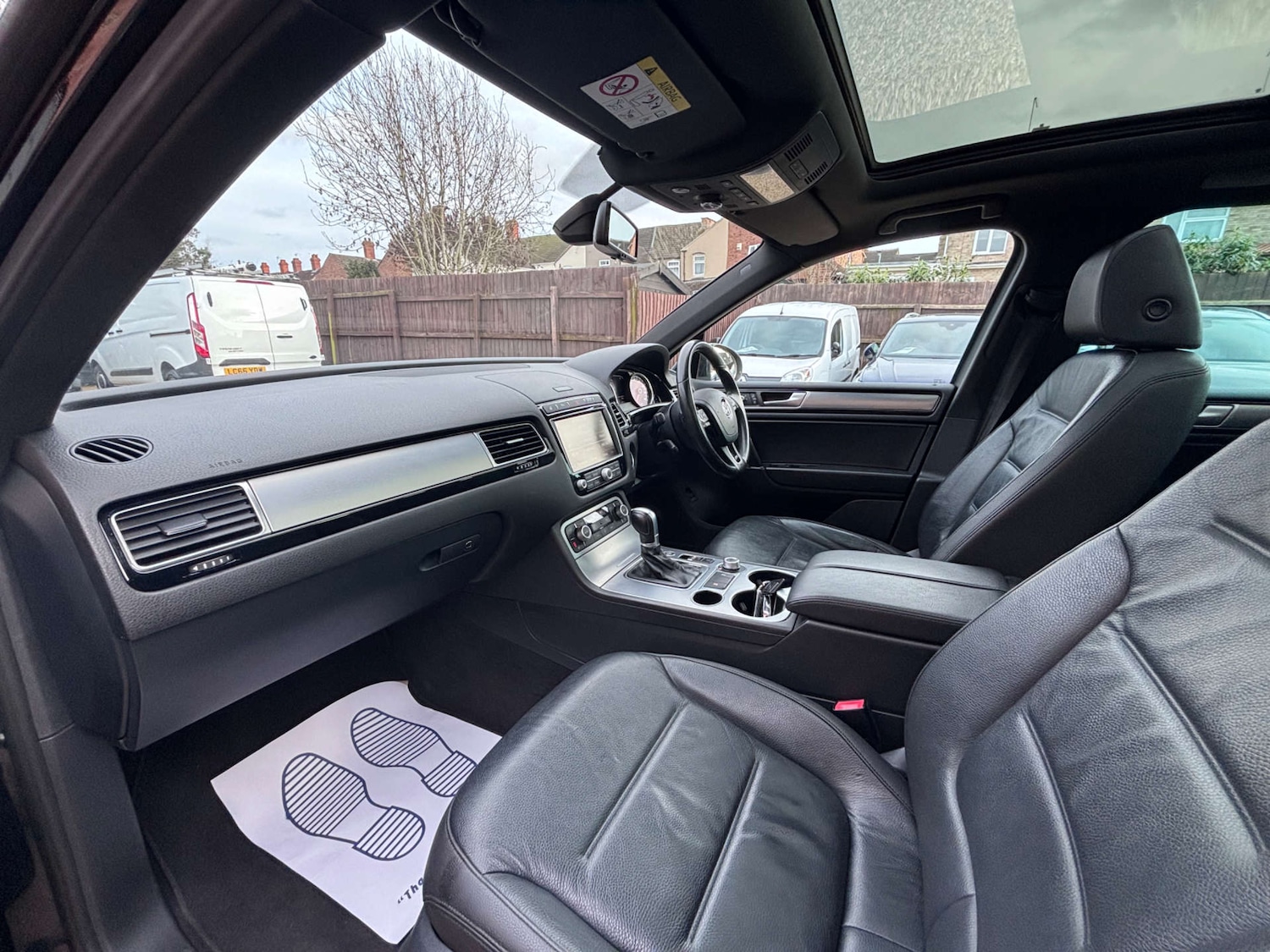 Used Volkswagen Touareg 2014 for sale - 77881401: Photo 33