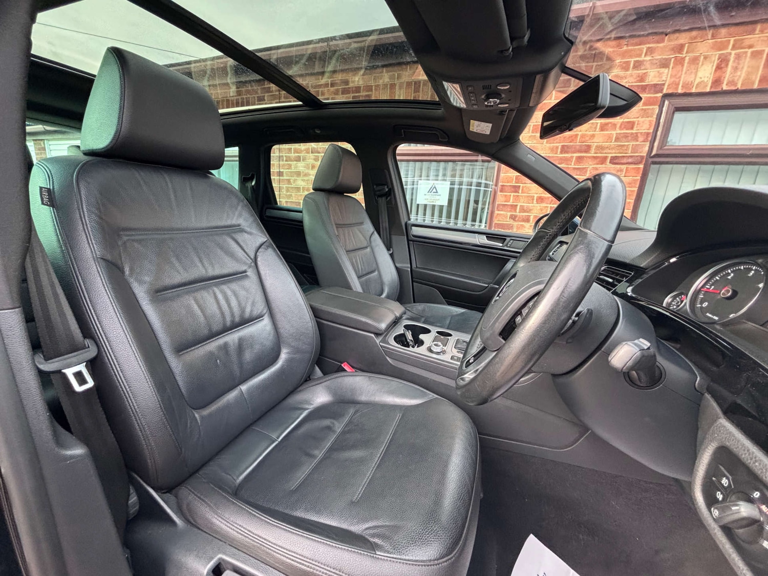 Used Volkswagen Touareg 2014 for sale - 77881401: Photo 36