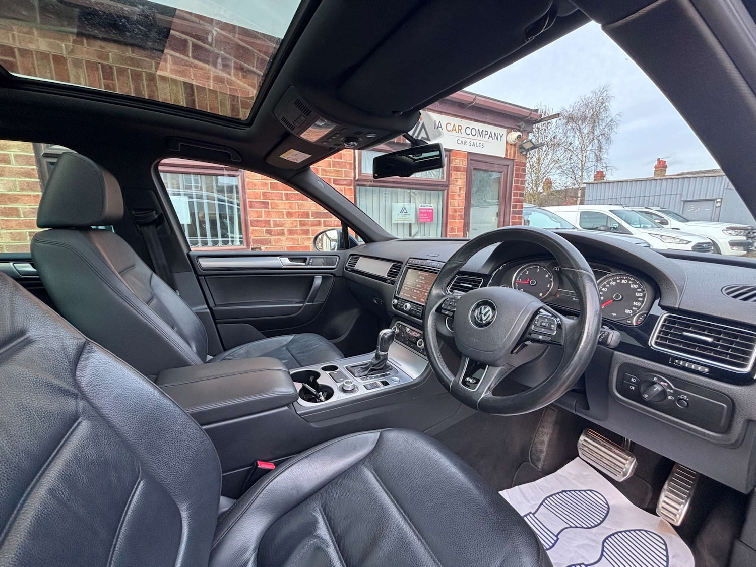 Used Volkswagen Touareg 2014 for sale - 77881401: Photo 37